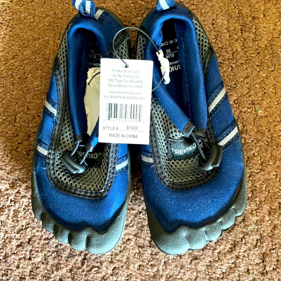 Brand new!!! Fresco water shoes